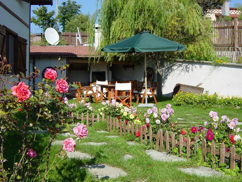 Villa Neva Hotel Kındıra Buitenkant foto